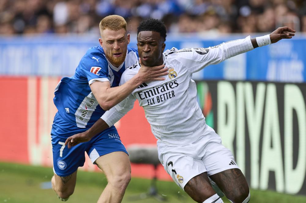 在他们的助 在他们的助